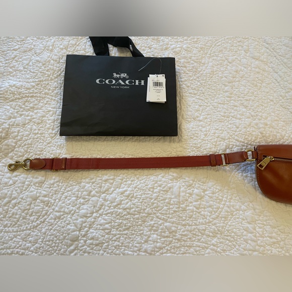 Signature Coach Bethany Belt Bag in Tan/Rust in EUC - Picture 10 of 15